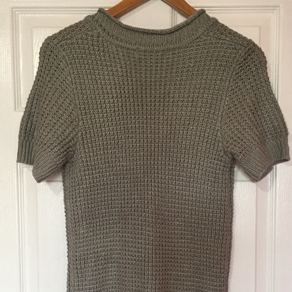 V-Neck Knit Blouse - Picture 4 of 7